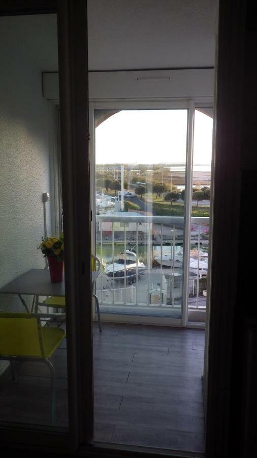 Jolis Studios Vue Sur Mer Port, Etangs Et Canaux Residence Rivercity Carnon-Plage Exterior photo